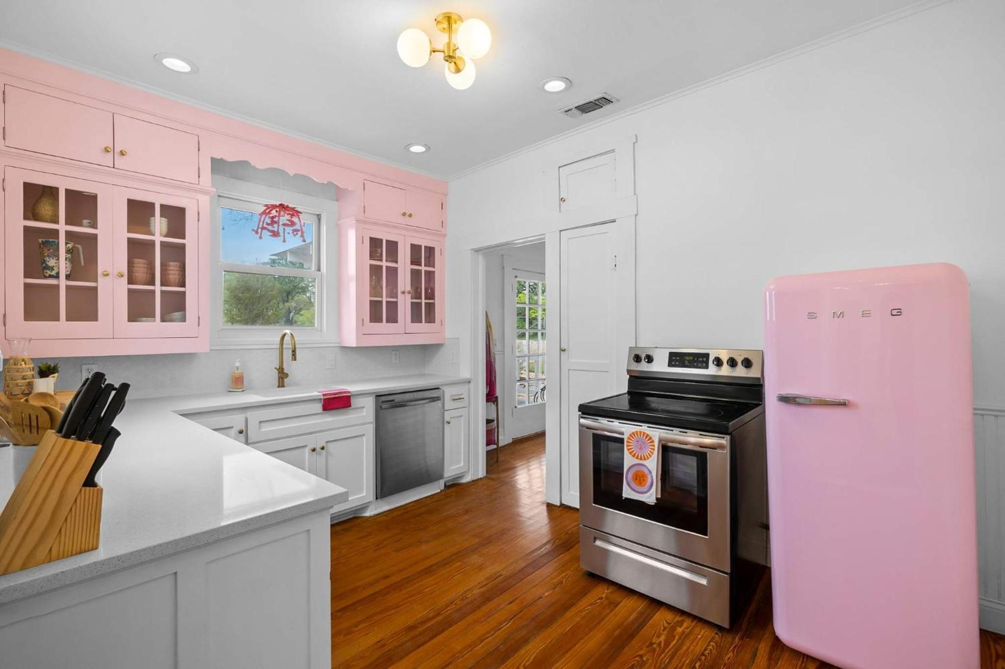 Vila Pink Duchess - Mins To Main Hot Tub & Fire Pit Fredericksburg Exteriér fotografie